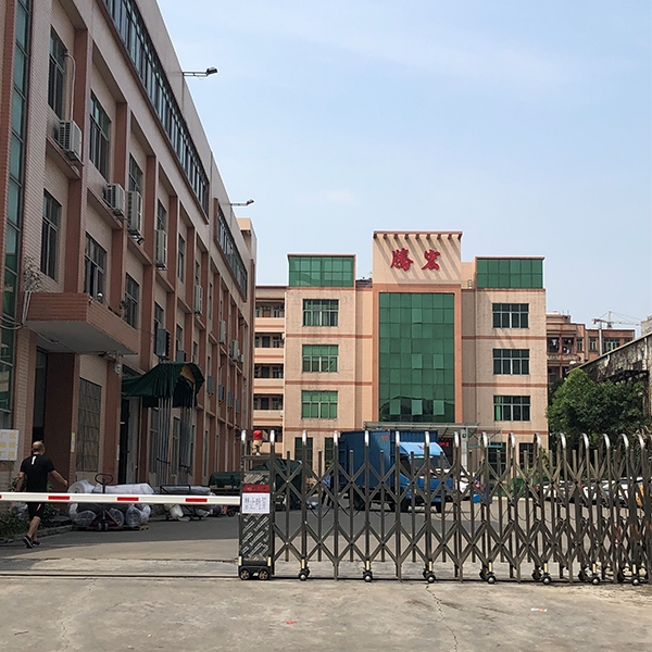 廠(chǎng)房大門(mén)